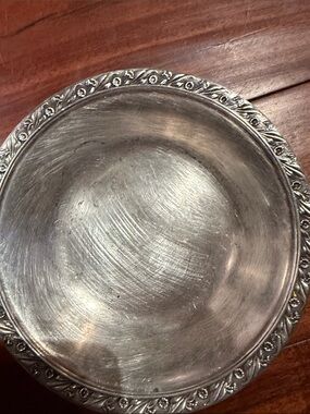 Reed & Barton Silver plated Floral-Edged Serving Bowl